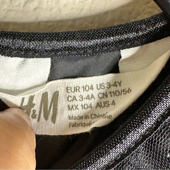 H&M Tulle Midi Dress Silver Star Print Ruffle Shoulders A-Line Lined Black 3-4Y - Picture 9 of 12